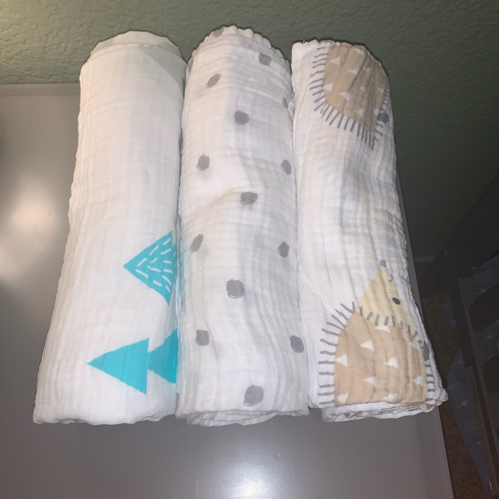 Cloud Island Muslin Swaddle Bundle